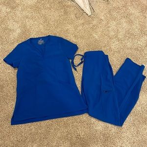 Adar brand scrub set, size S.